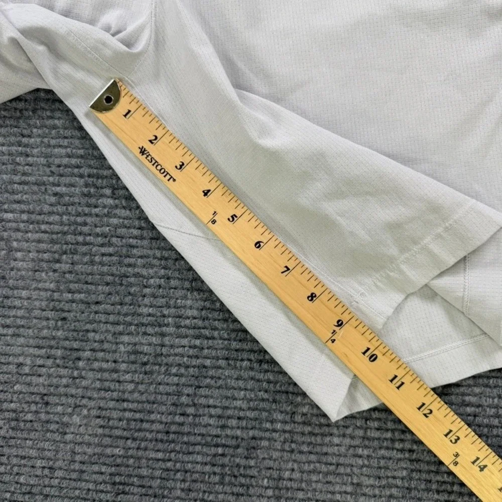 Lululemon Commission Golf Shorts Mens 34 Light Grey Ventlight Mesh Casual Chino